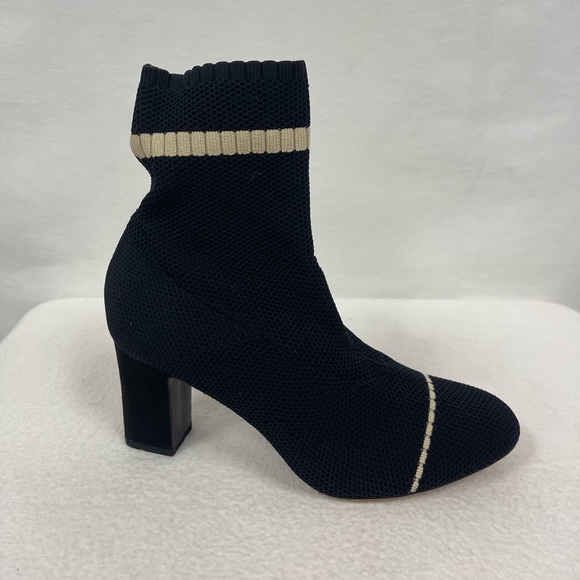 Tabitha Simmons Black Knit Stretch Comfort Anna Almond Toe Block Heels 8 NWT - Picture 4 of 12